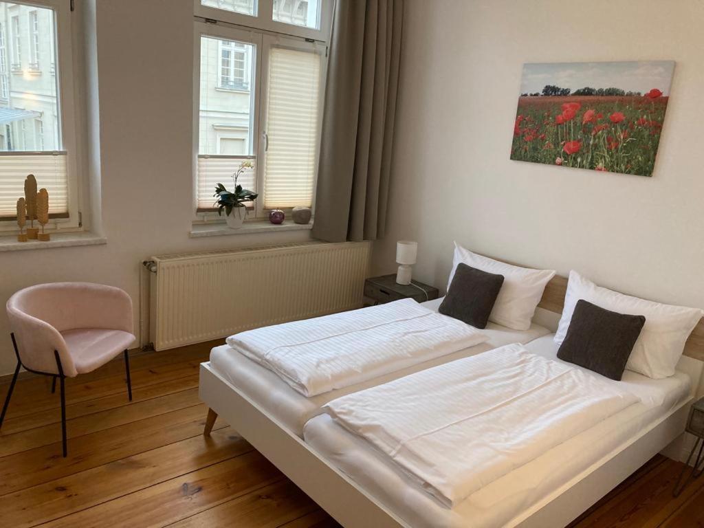 Das Bilderbuchcafe - Ferien - Apartment No 3 - Markt 7 Havelberg Bagian luar foto