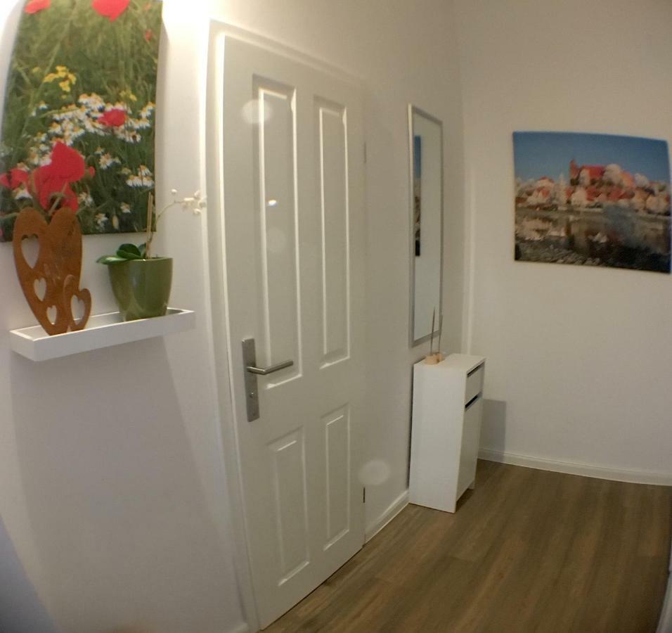 Das Bilderbuchcafe - Ferien - Apartment No 3 - Markt 7 Havelberg Bagian luar foto