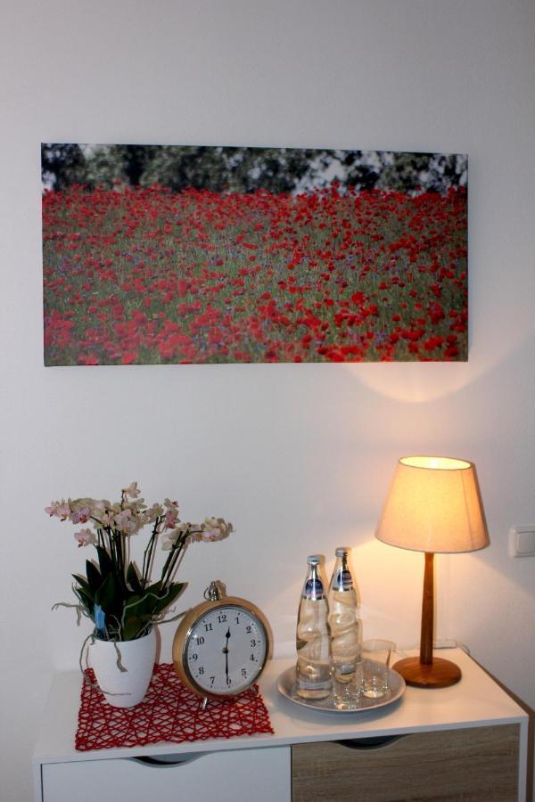 Das Bilderbuchcafe - Ferien - Apartment No 3 - Markt 7 Havelberg Bagian luar foto