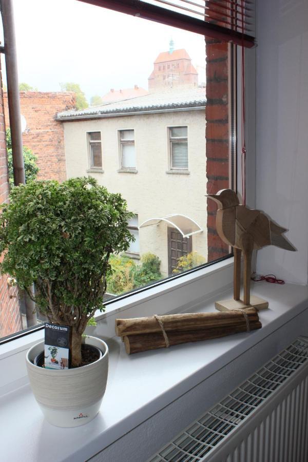 Das Bilderbuchcafe - Ferien - Apartment No 3 - Markt 7 Havelberg Bagian luar foto